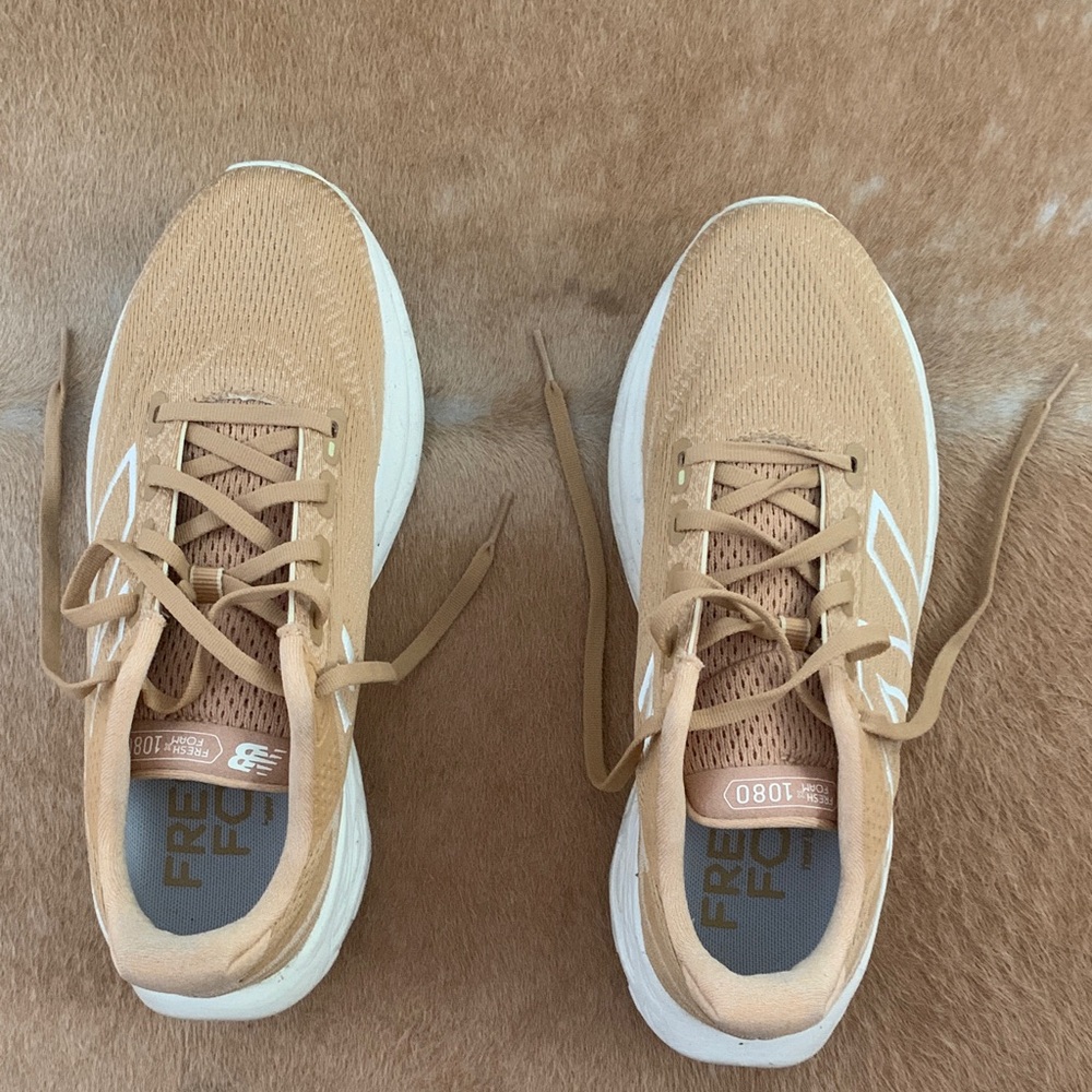 New Balance Fresh Foam 1080 - Picture 2 of 5